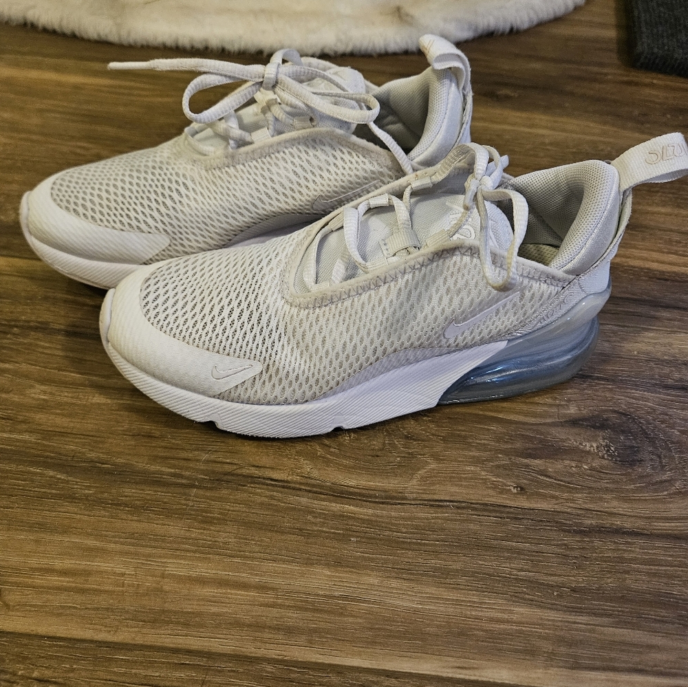 Nike Air Max 270 Youth 2.5